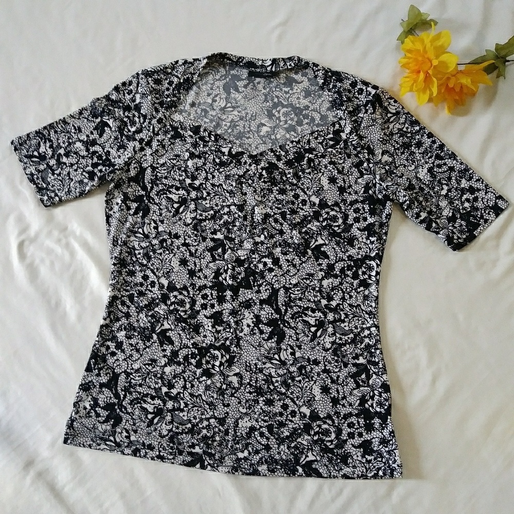 East 5th women's floral top S
